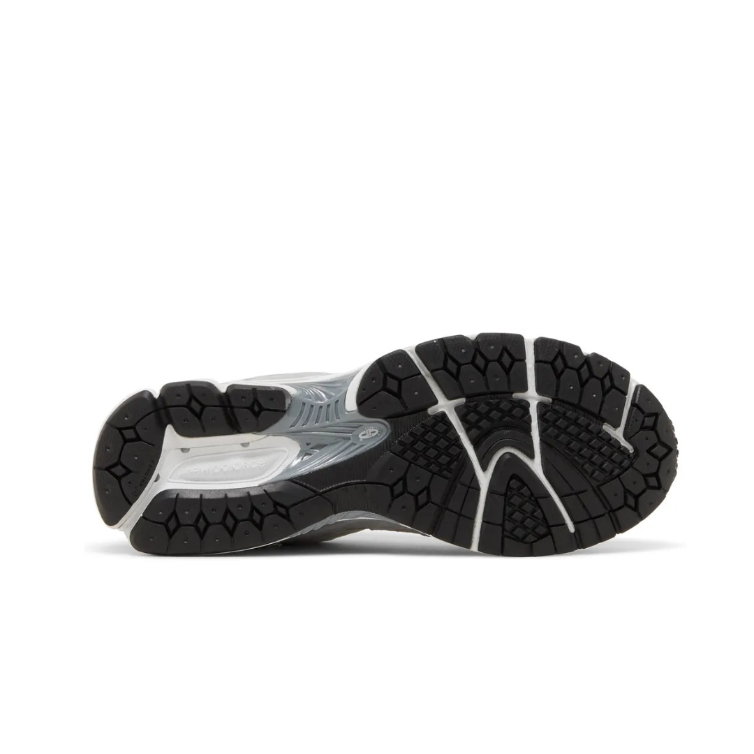 New Balance 2002R Steel Orca
