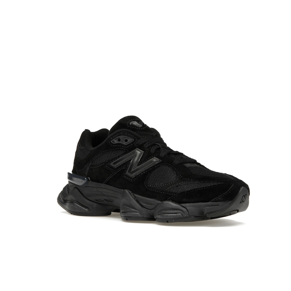 New Balance 9060 Triple Black