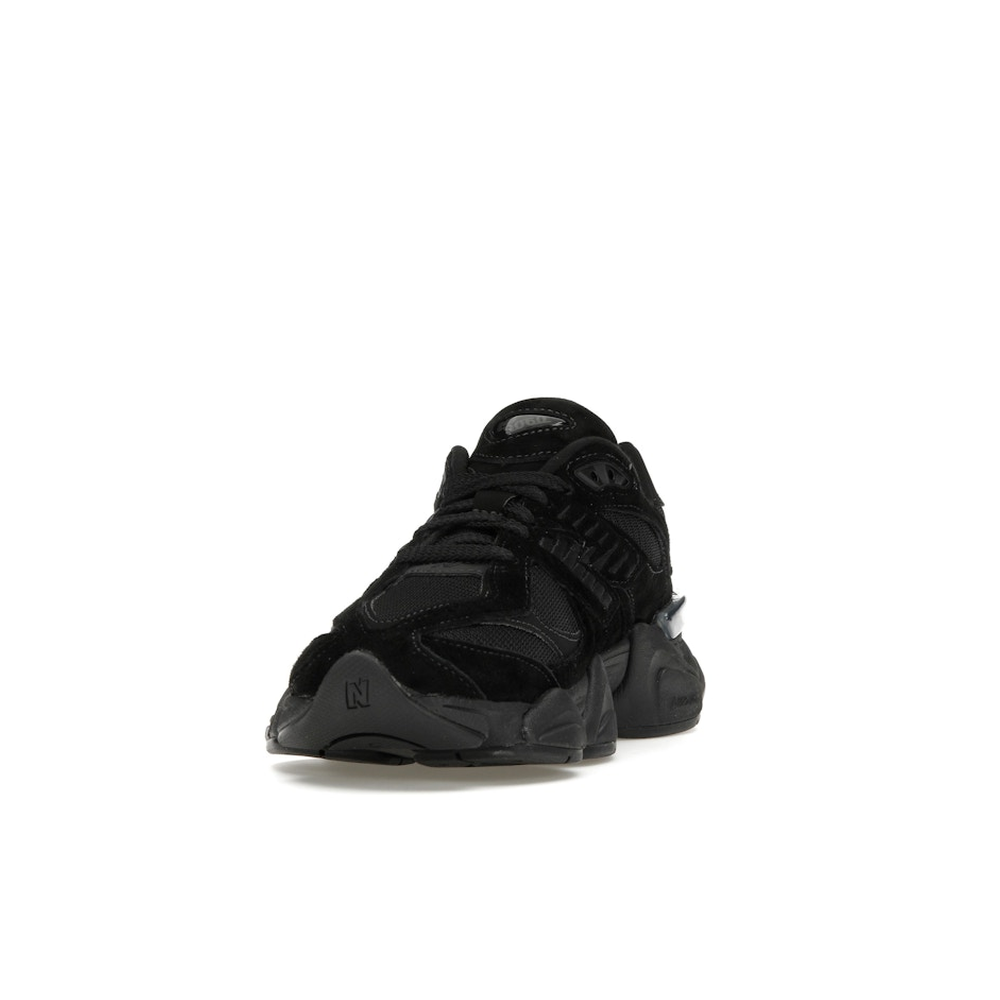 New Balance 9060 Triple Black