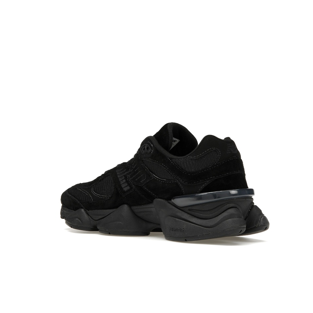 New Balance 9060 Triple Black