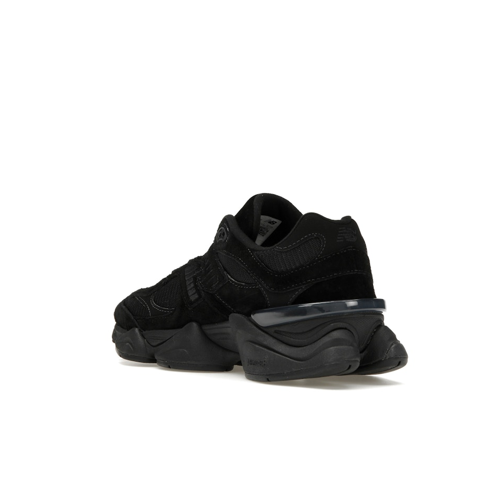 New Balance 9060 Triple Black