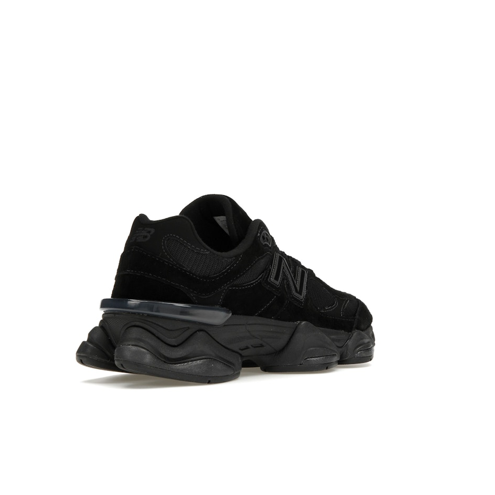 New Balance 9060 Triple Black