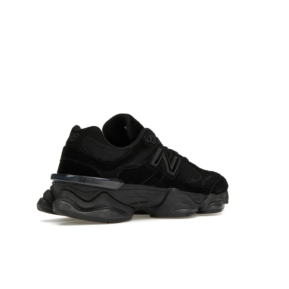 New Balance 9060 Triple Black