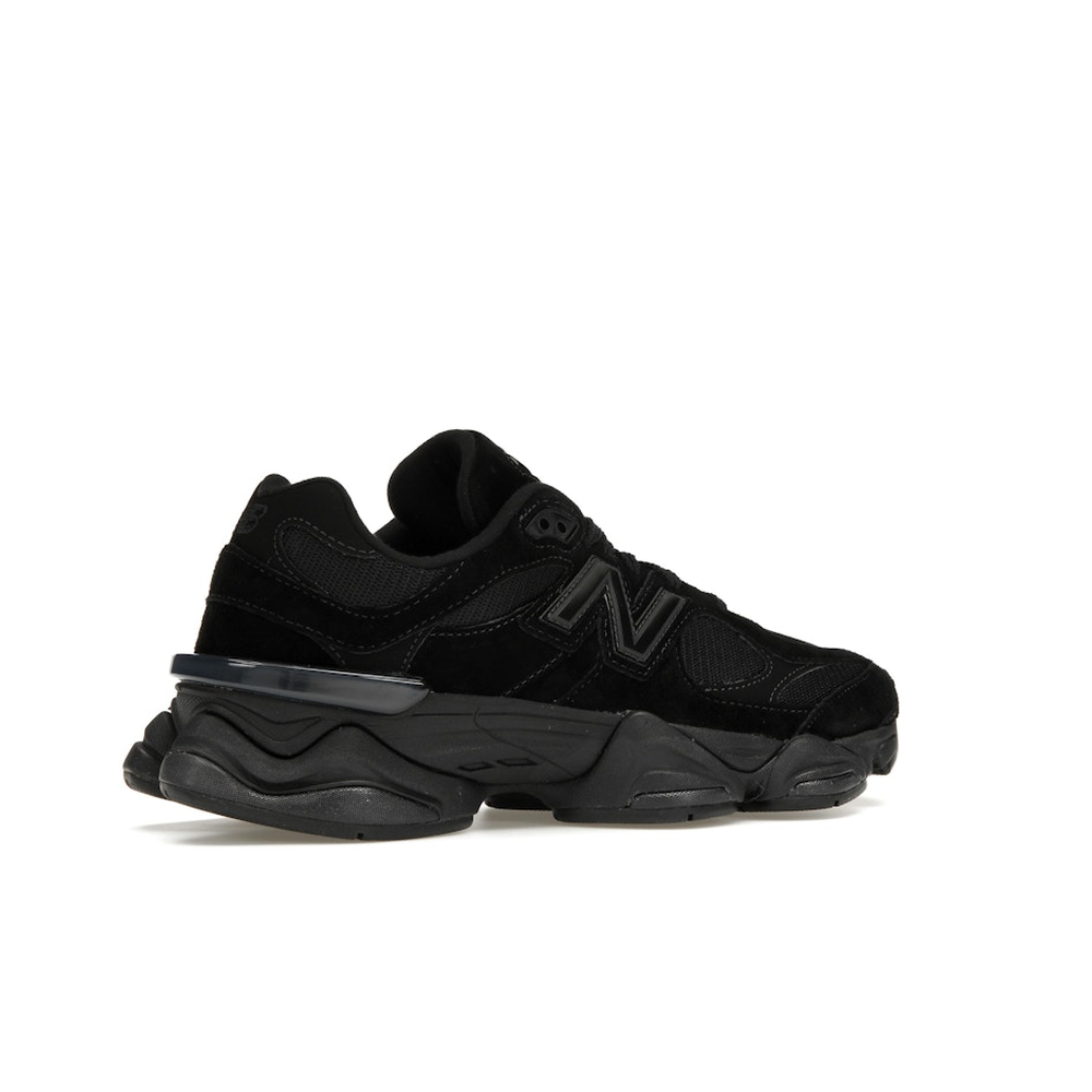 New Balance 9060 Triple Black