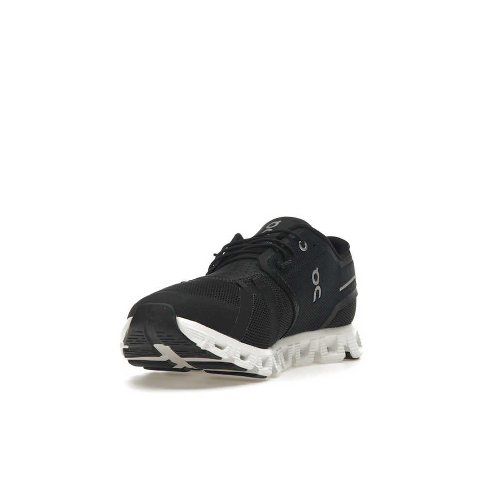 On Running Cloud 5 Black White
