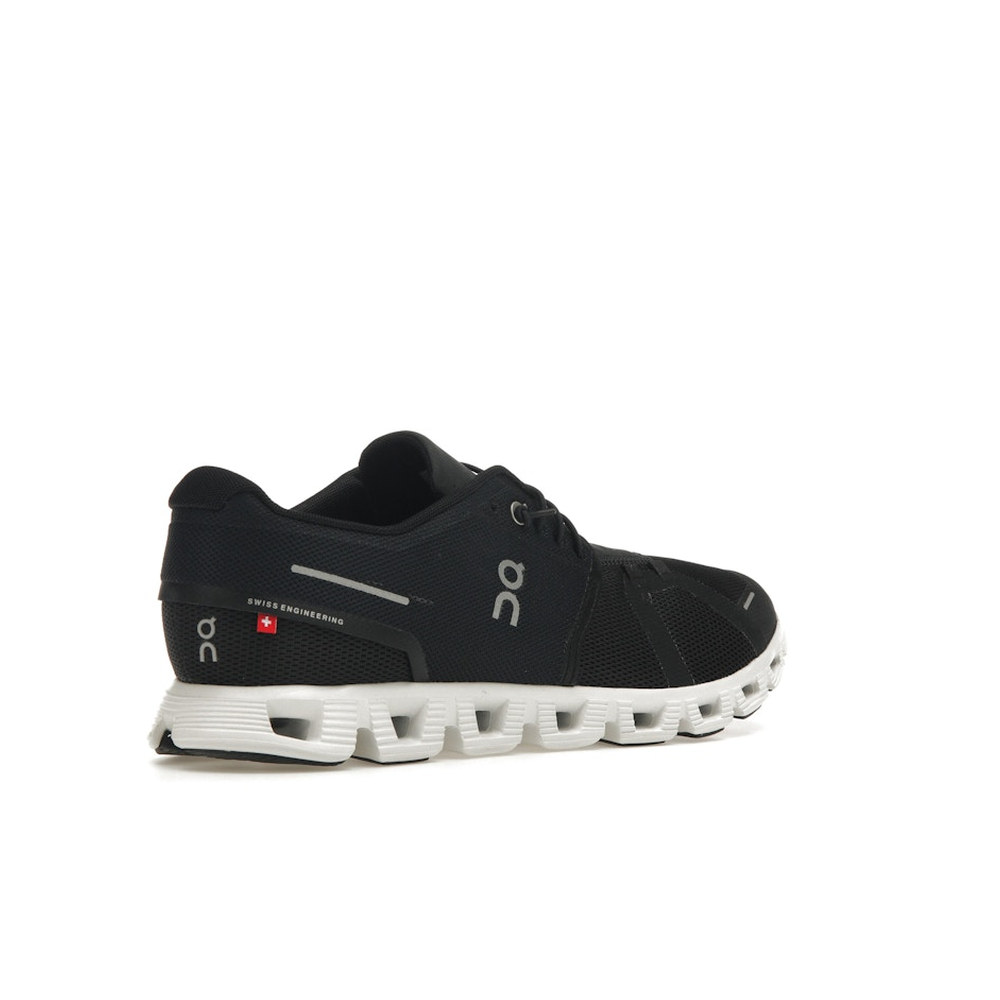 On Running Cloud 5 Black White