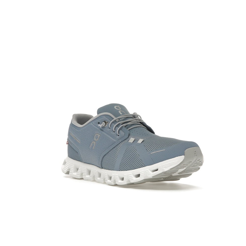 On Running Cloud 5 Chambray White