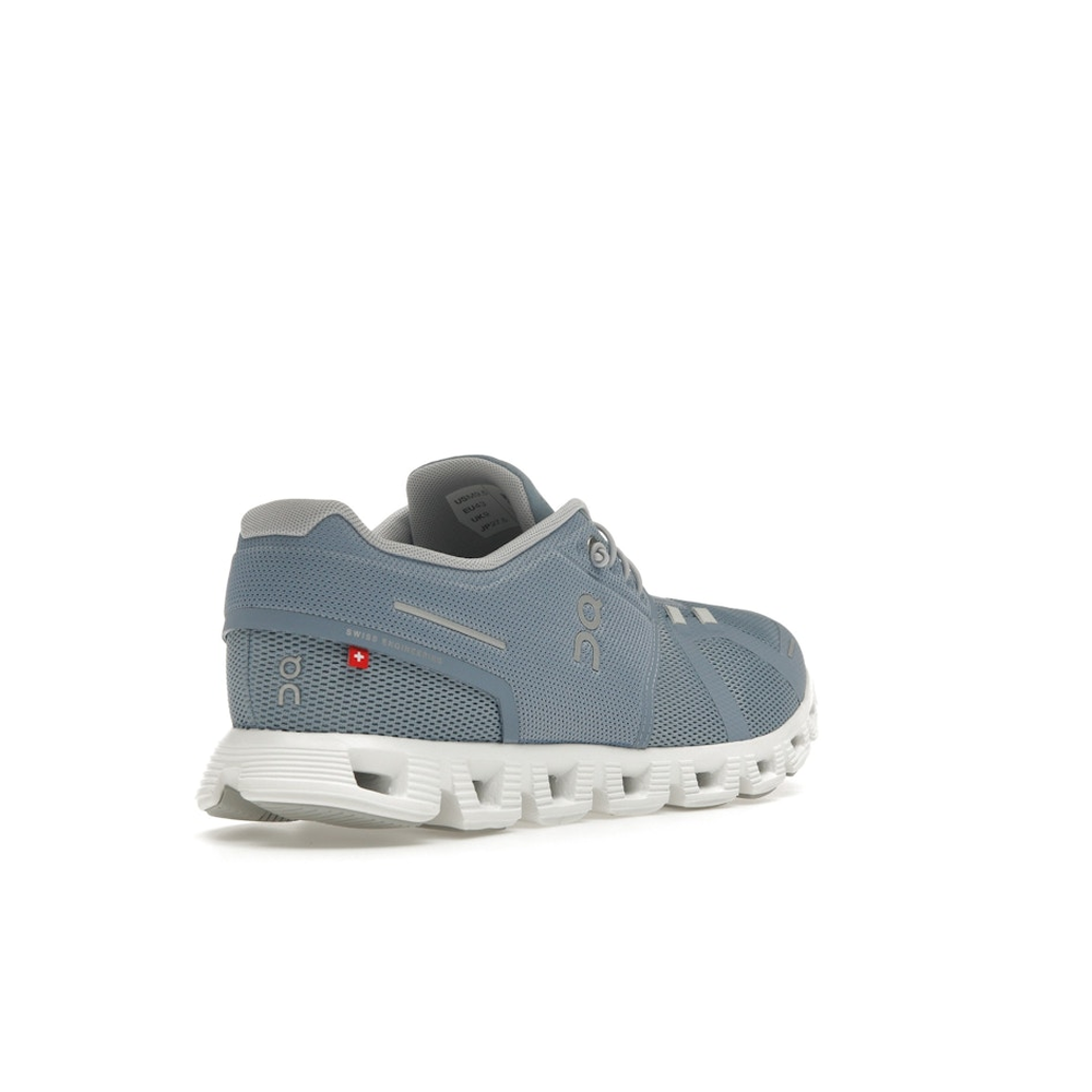 On Running Cloud 5 Chambray White