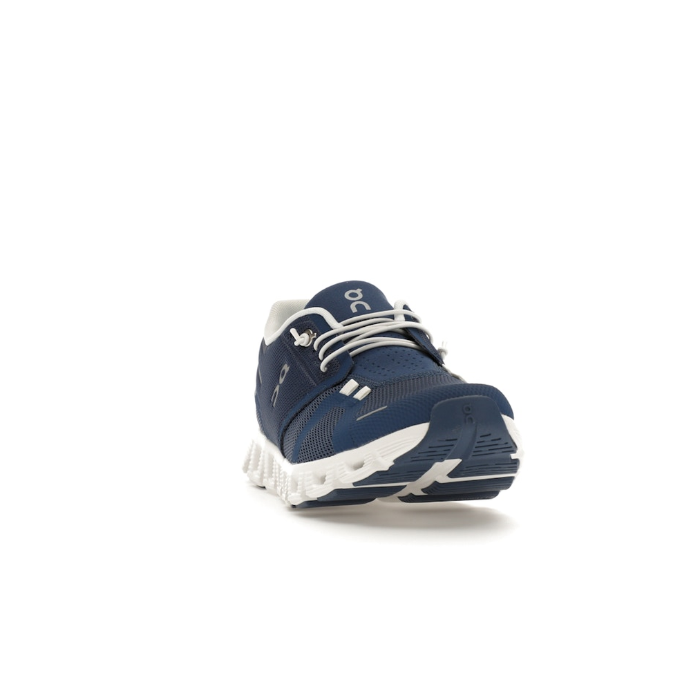 On Running Cloud 5 Denim White (W)