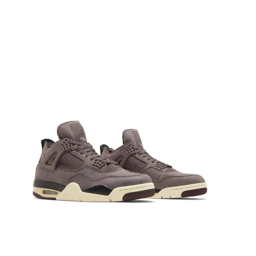 Angled view of A Ma Maniére x Air Jordan 4 Retro 'Violet Ore'