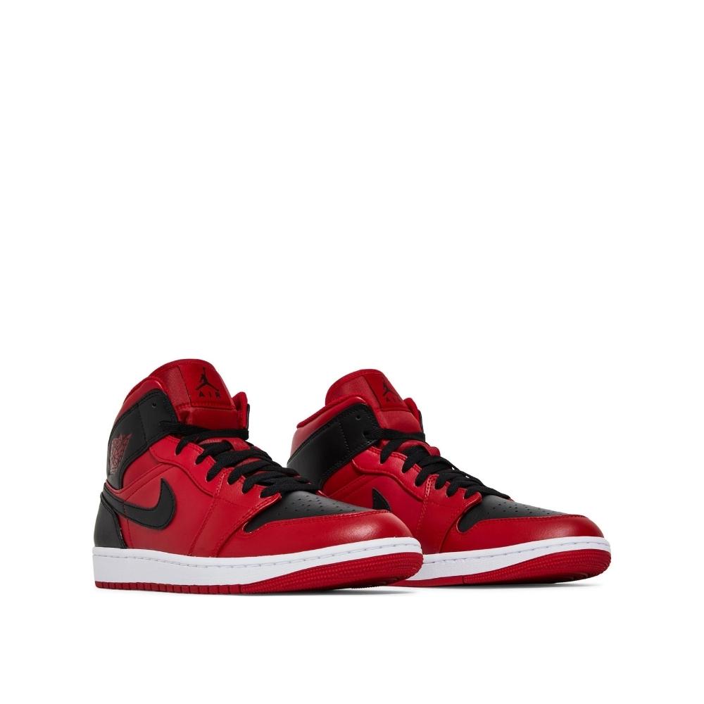 Angled view of Air Jordan 1 Mid Reverse Bred