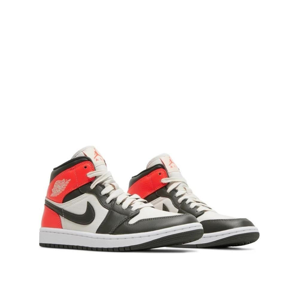 Angled view of Air Jordan 1 Mid Newsprint