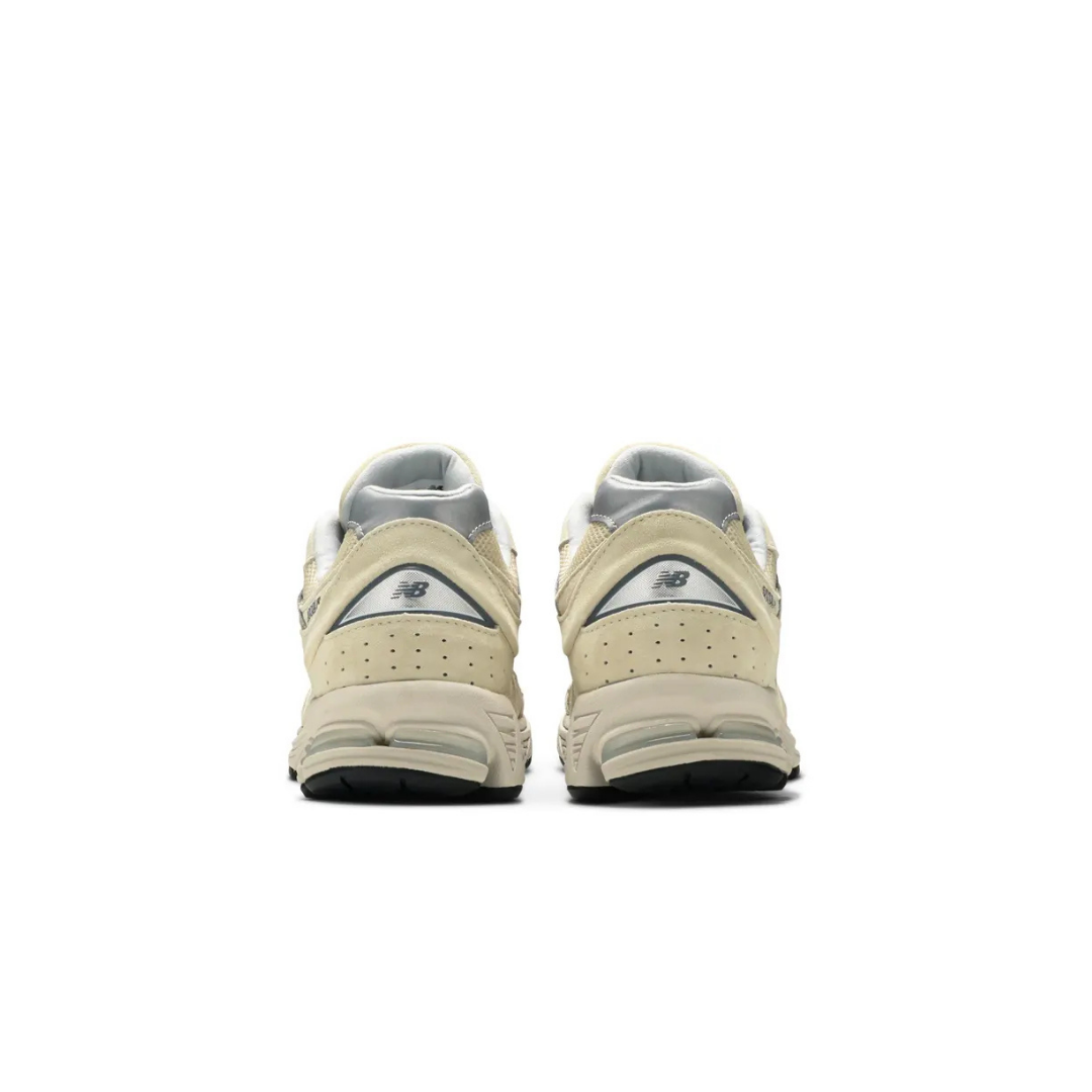 New Balance 2002 Bone