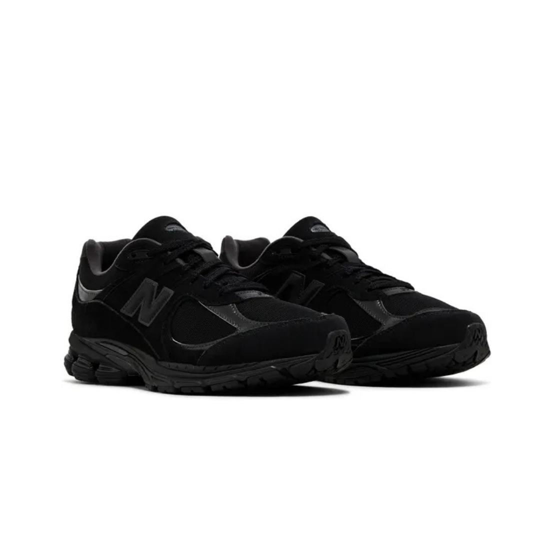 New Balance 2002R Black Cat