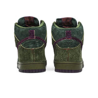 Nike SB Dunk High Skunk 420