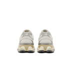 New Balance	9060 Sea Salt Concrete