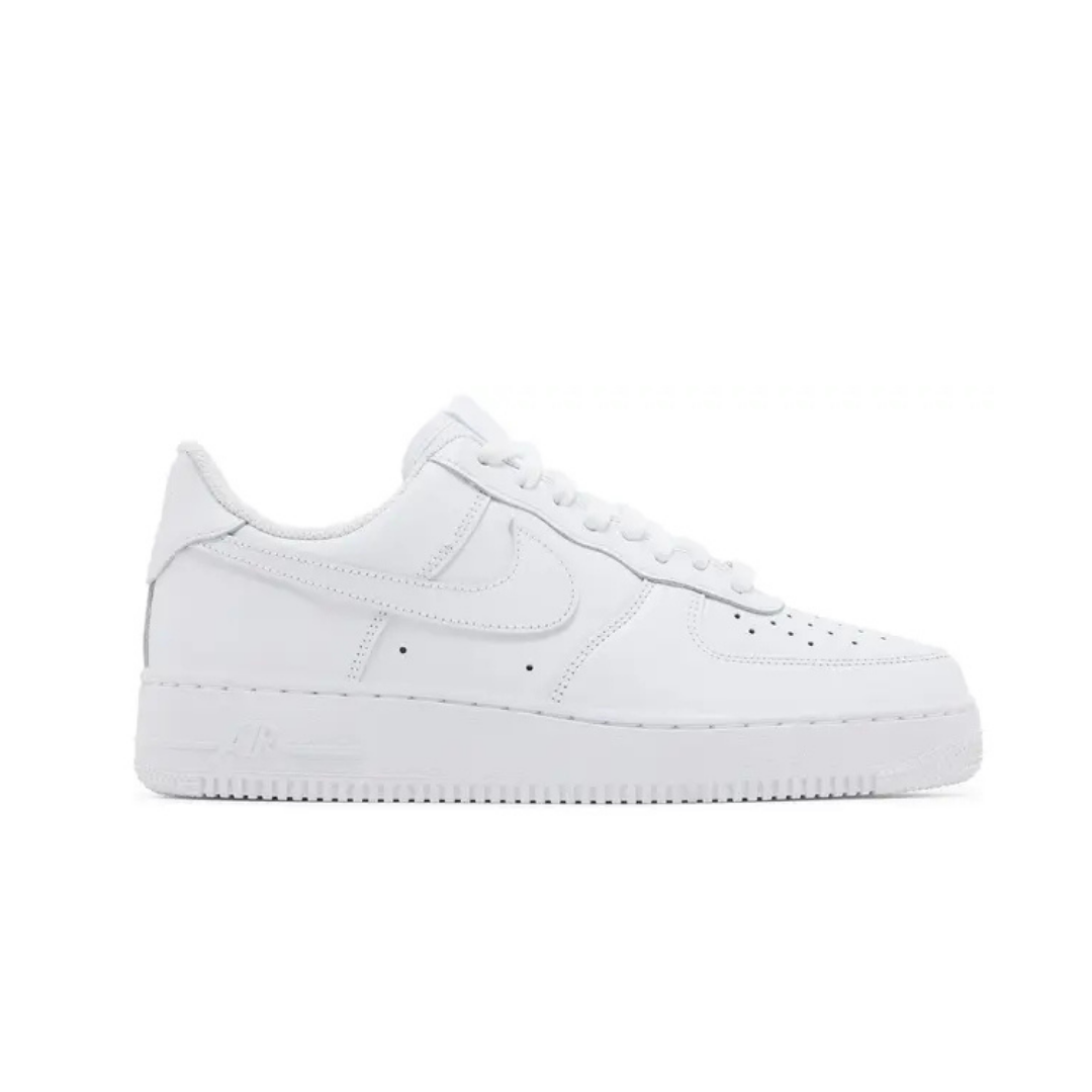 Air Force 1 Triple White (The Vault)