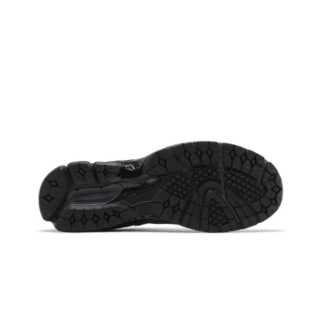 New Balance 2002R Black Magnet