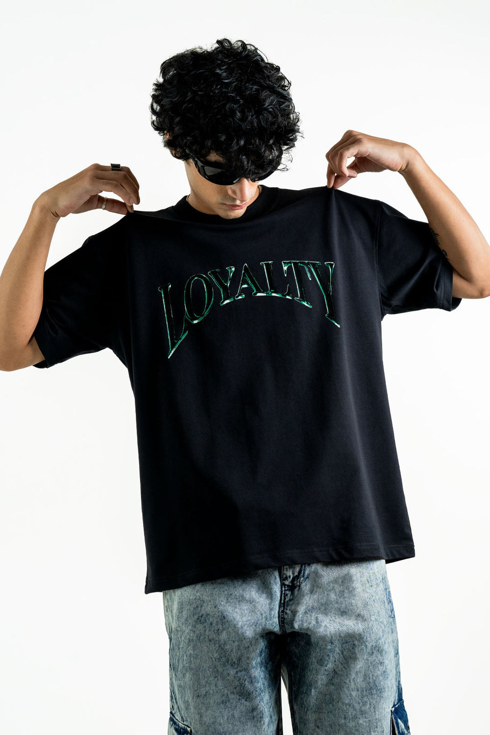 Kathnbenz Oversized Black T-Shirt - Gabriel's Decree