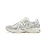 New Balance	1906R Silver Metallic Cream