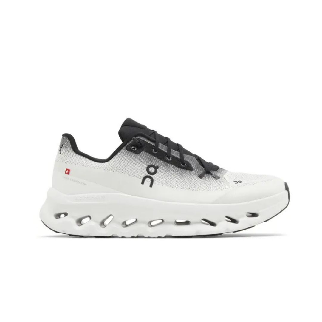 On Running Cloudtilt Black Ivory