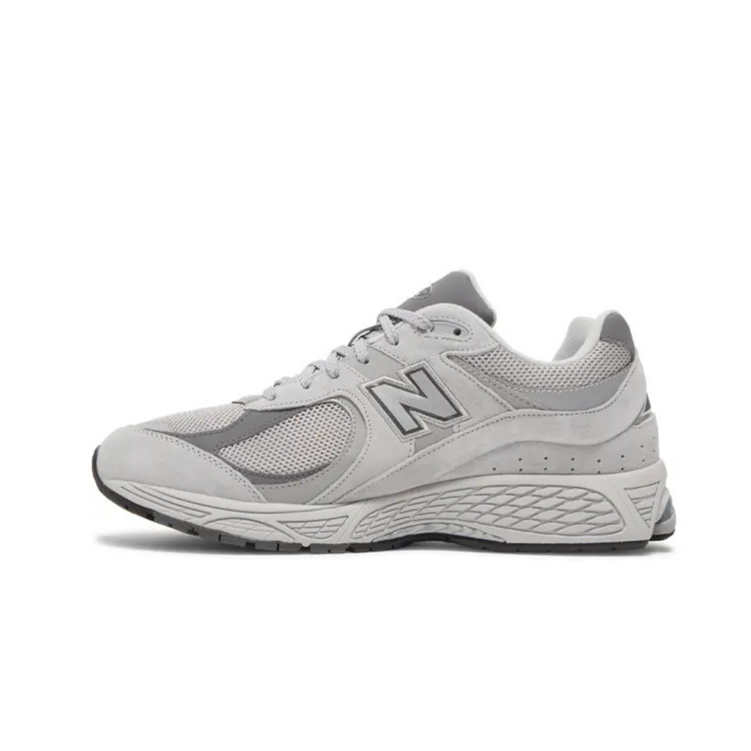 New Balance	2002R Grey