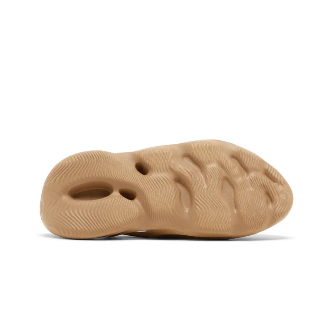 Adidas Yeezy Foam Runner Clay Taupe