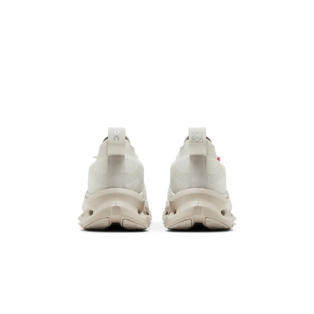 On Running Cloudtilt Loewe Sand