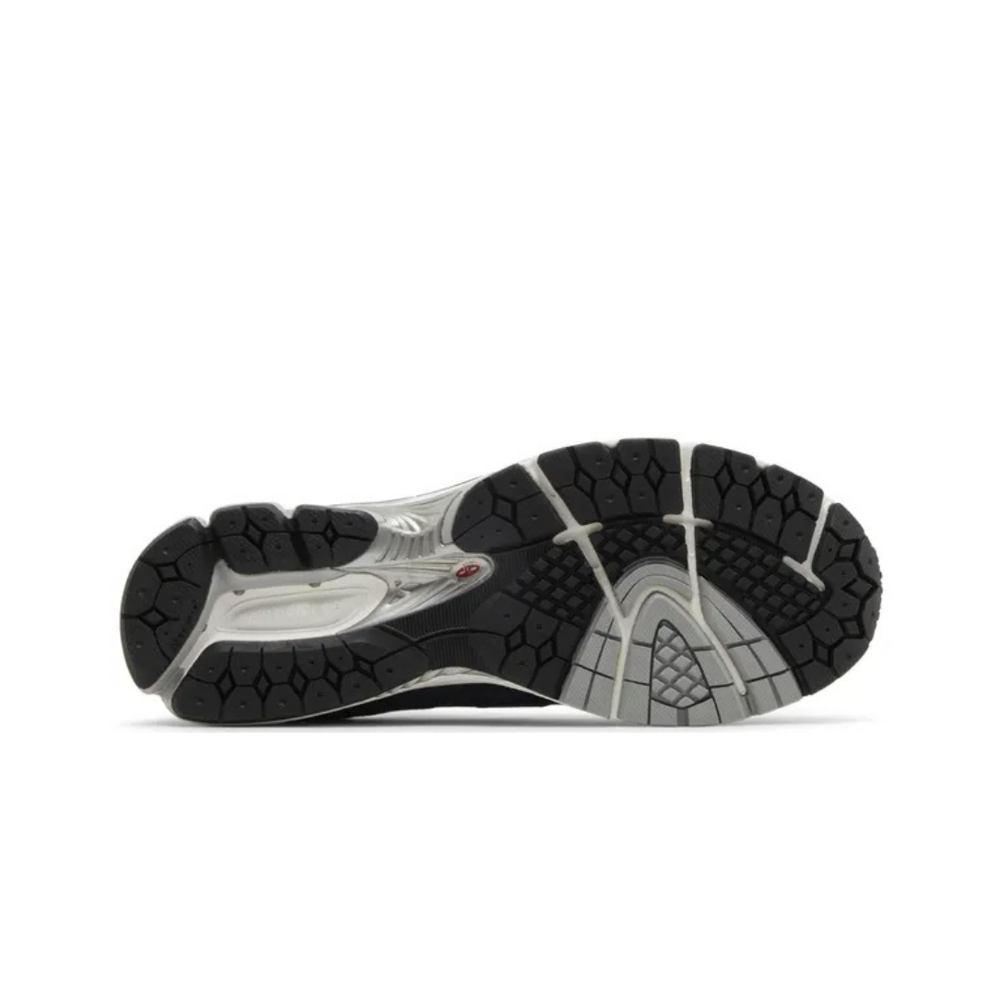 New Balance 2002R GORE-TEX Eclipse