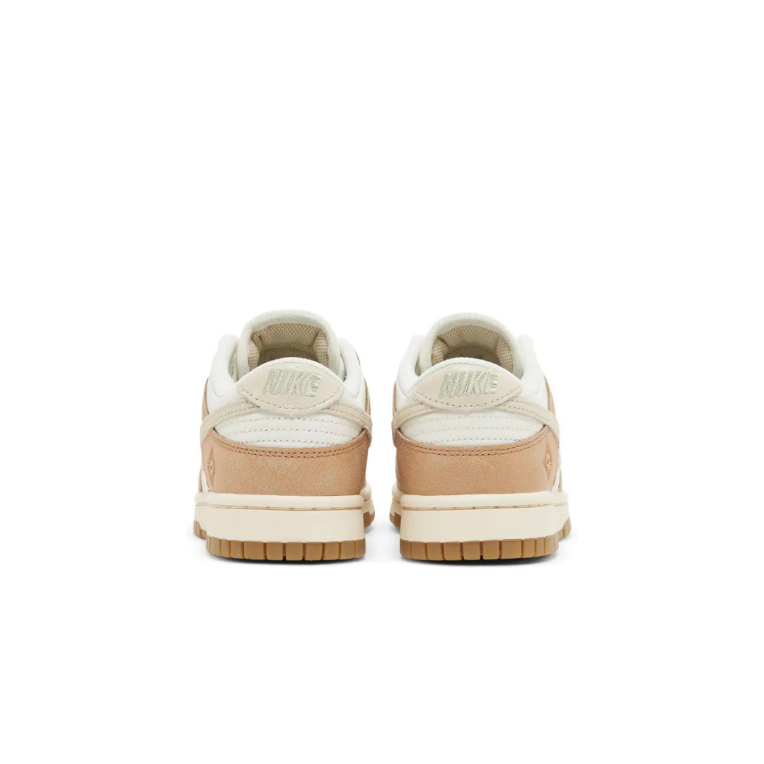 Dunk Low SE Australia (W)