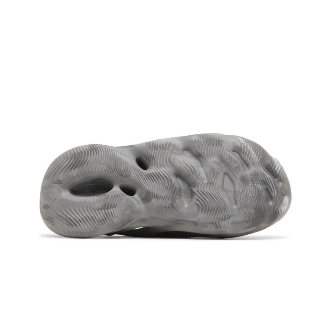 Adidas Yeezy Foam Runner MX Granite