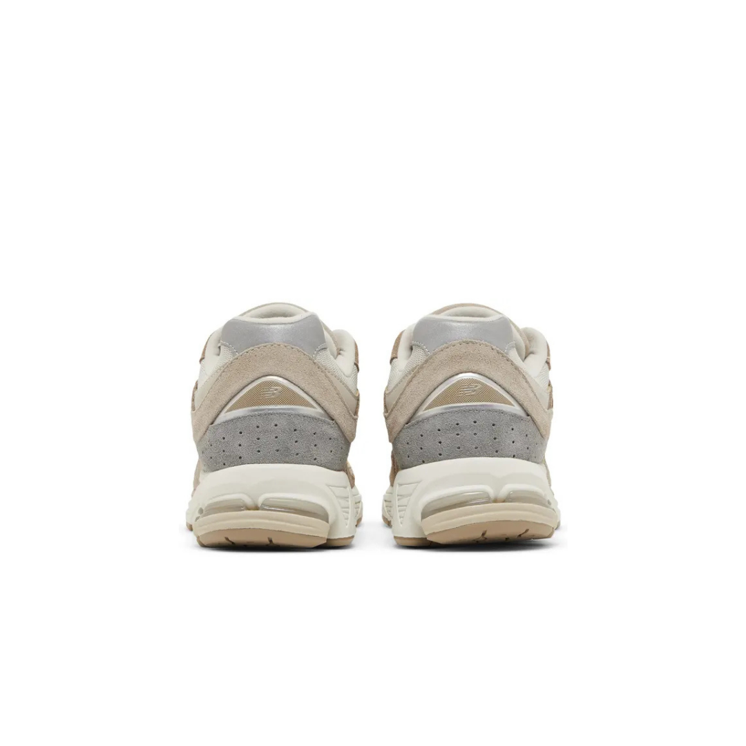 New Balance 2002R Driftwood