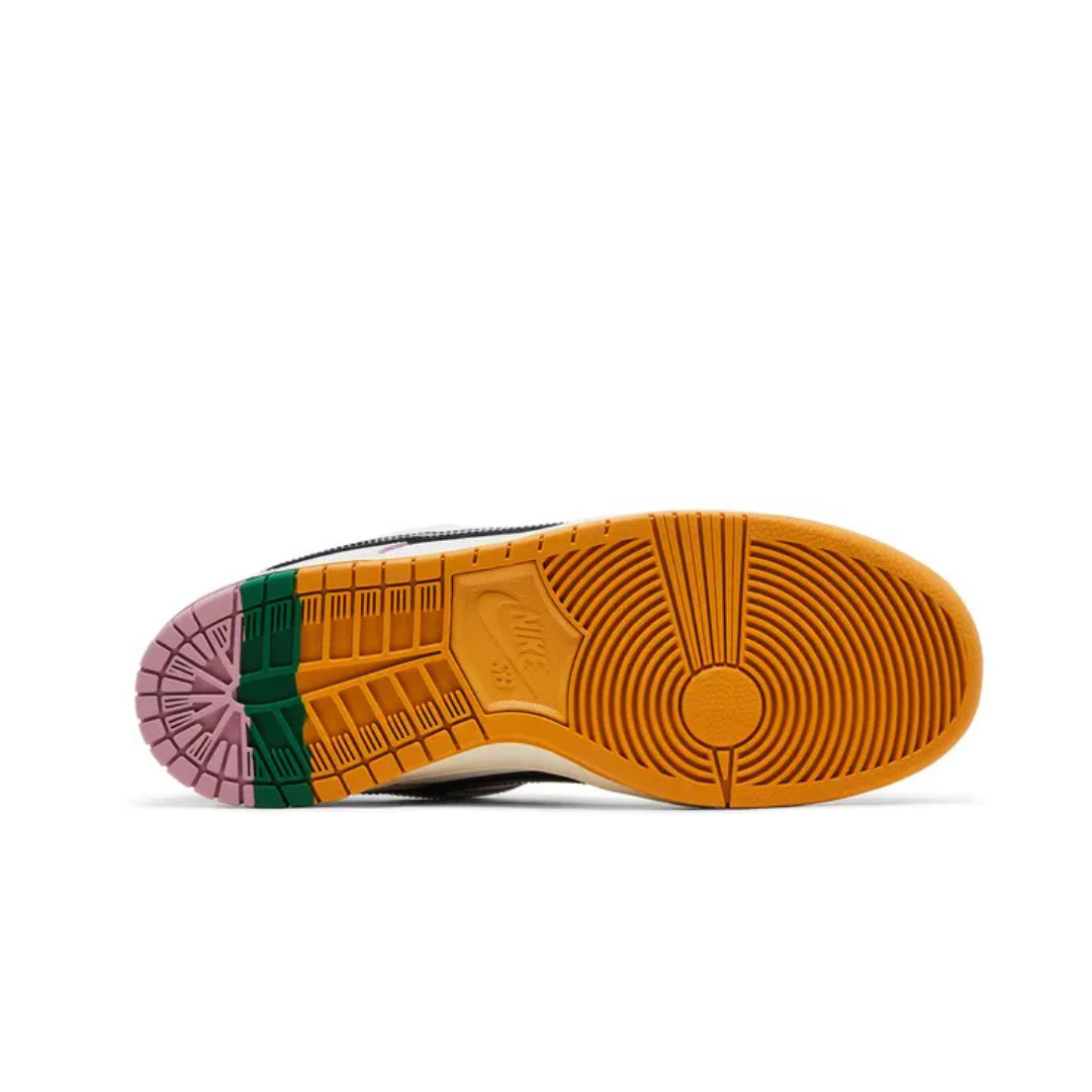 Nike SB Dunk Low CSEF