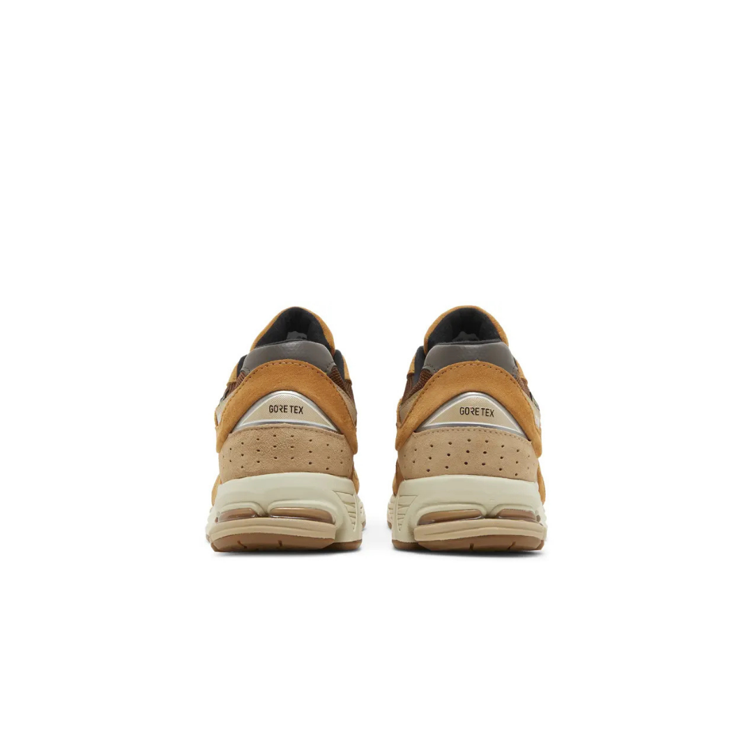 New Balance 2002R GORE-TEX Tobacco