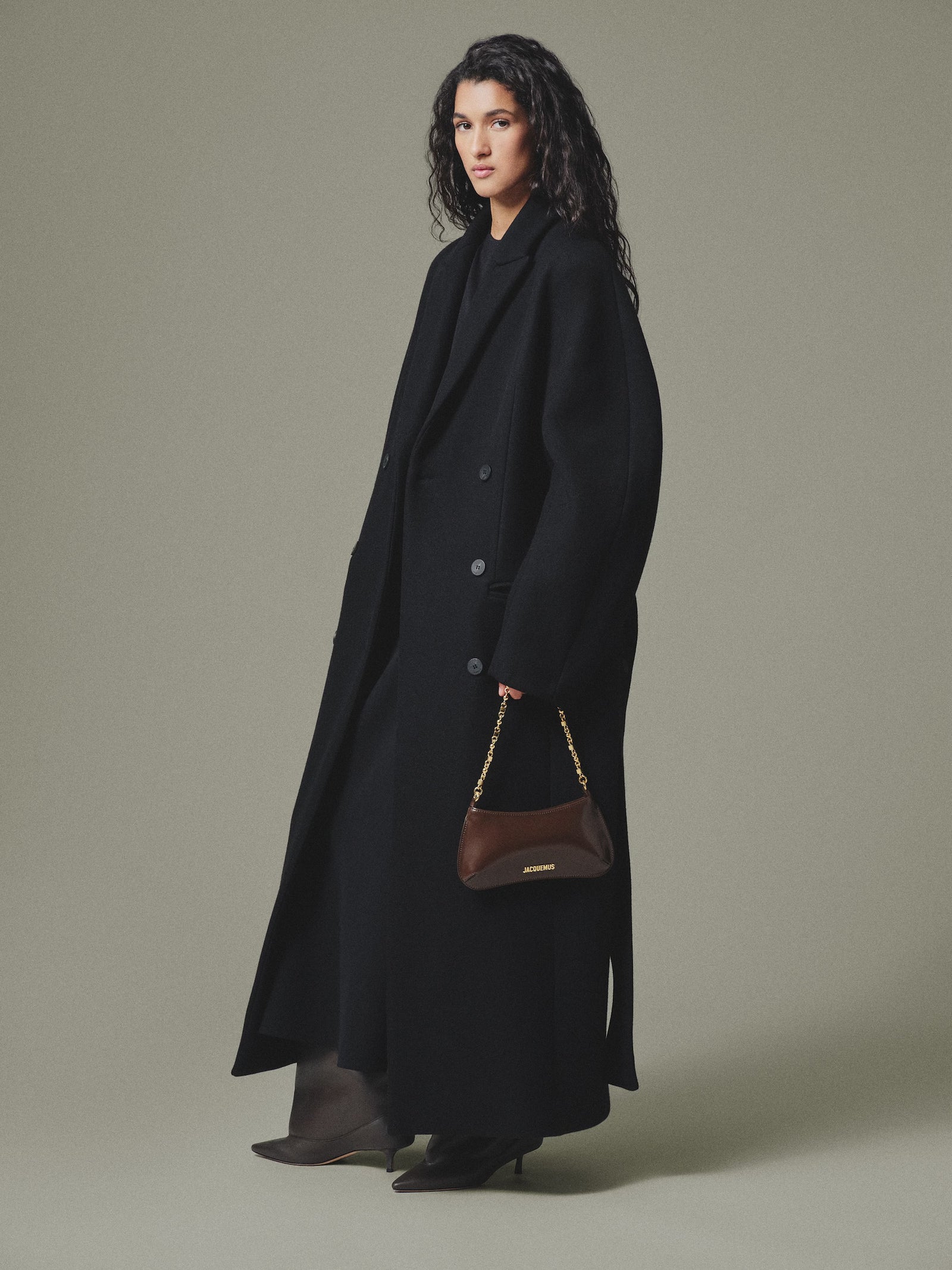 Jacquemus The Small Bisou Chaîne Bag - Midnight Brown