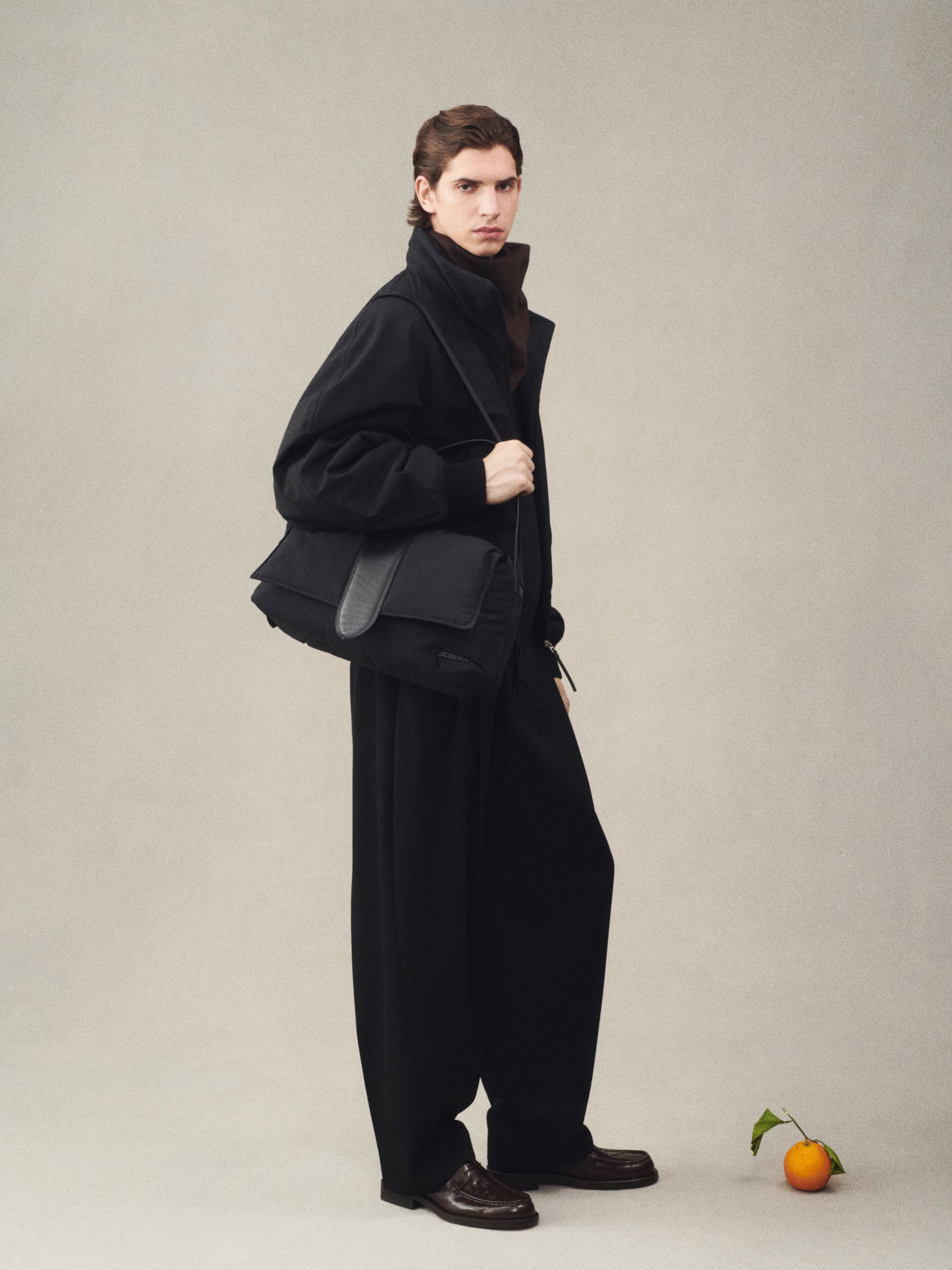 Jacquemus The Bambino Messenger Bag - Black