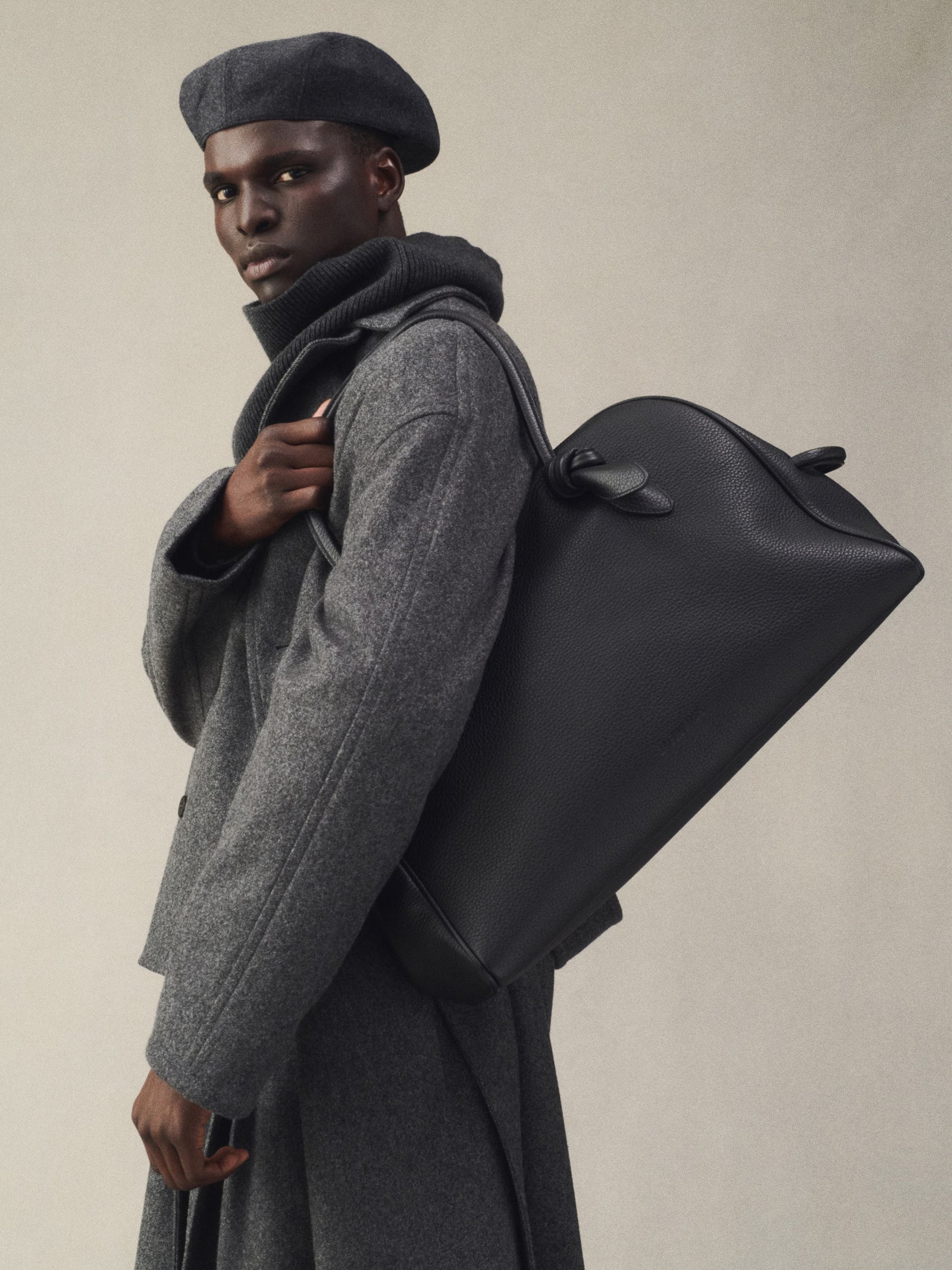 Jacquemus The Large Turismo Bag - Black