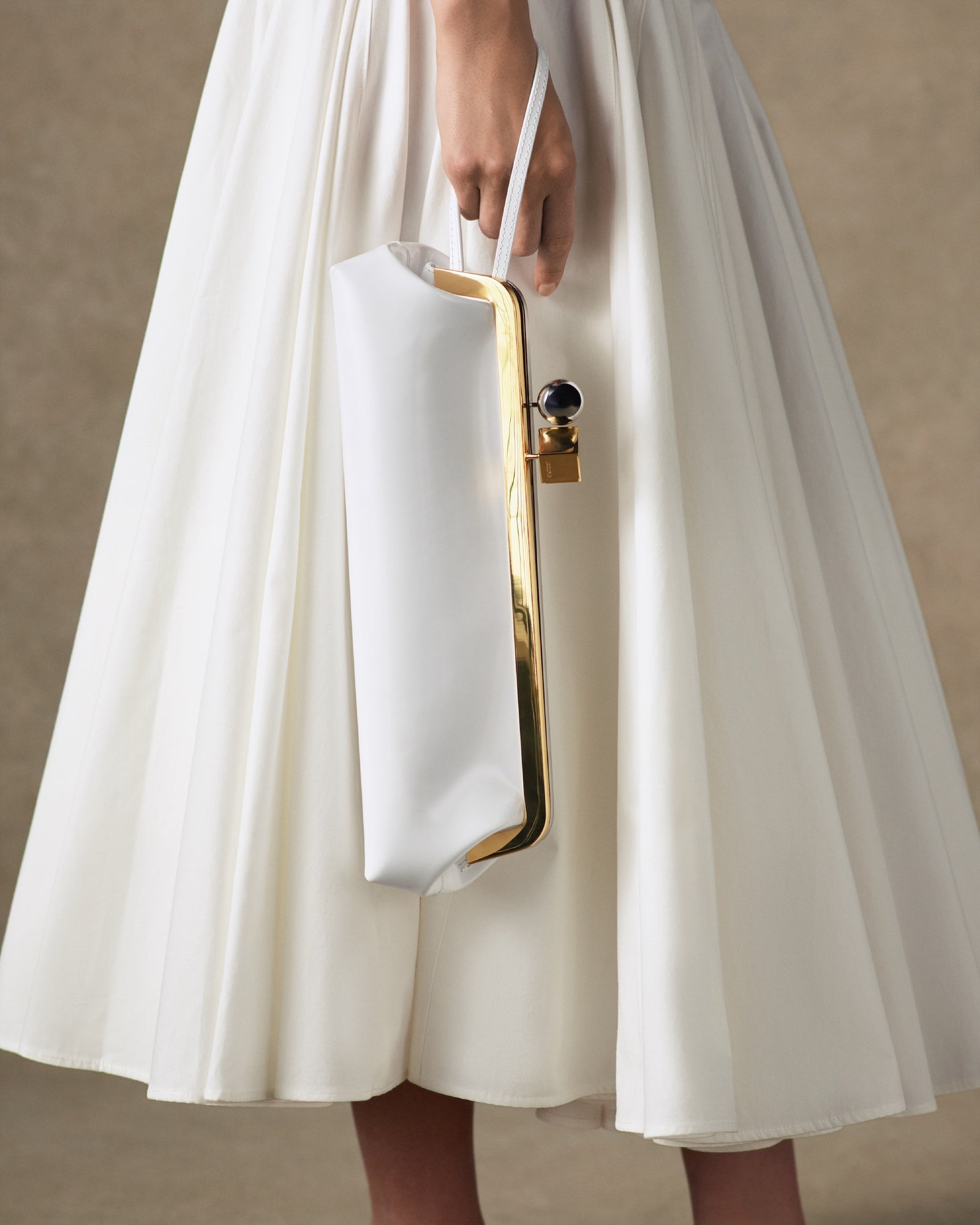 Jacquemus The Salon Clutch Bag - White