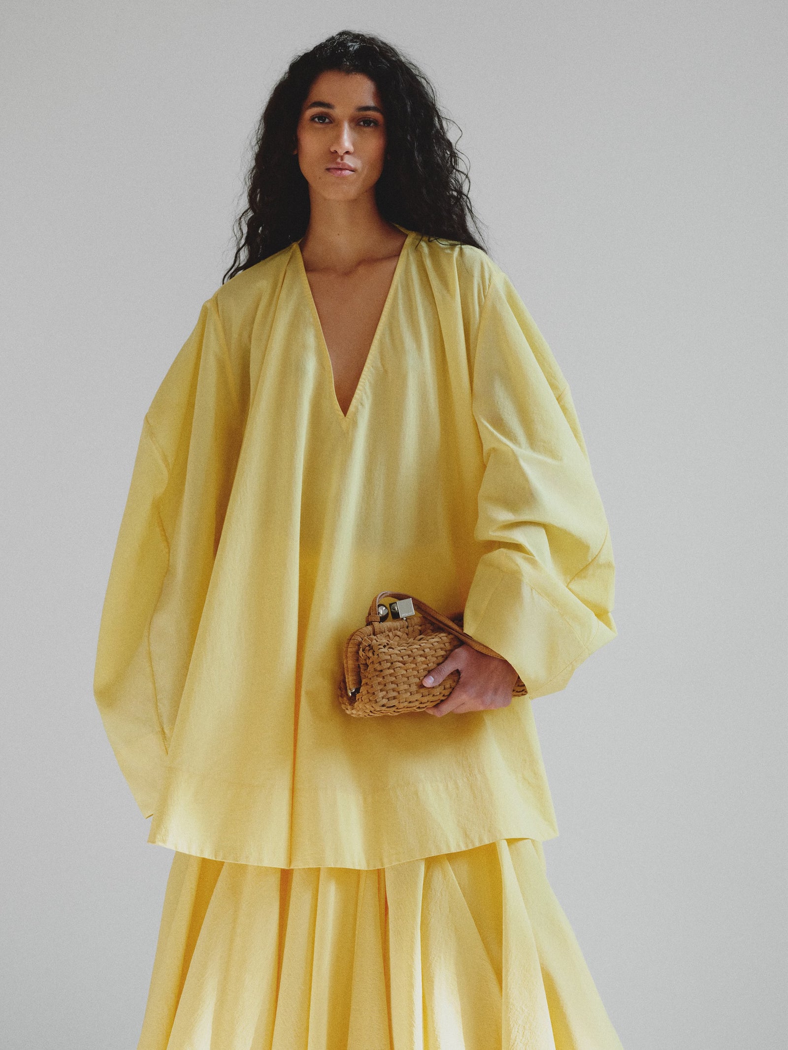 Jacquemus The Large Salon Clutch Bag - Camel