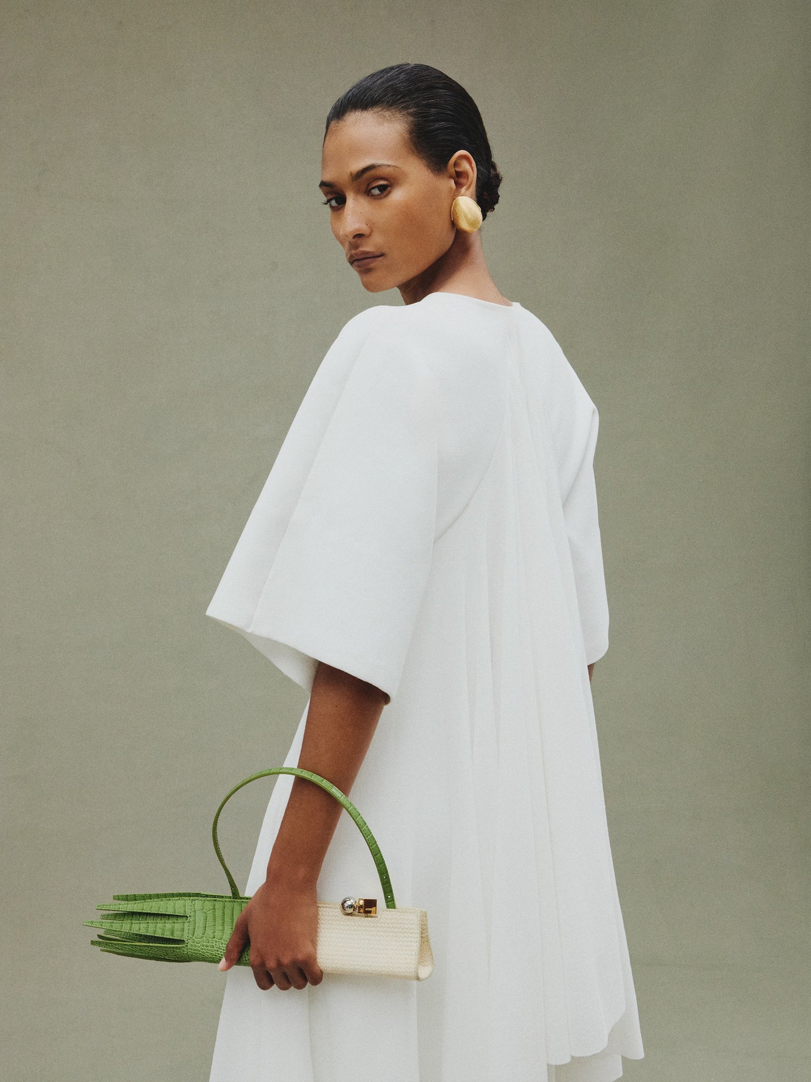 Jacquemus The Poireau Clutch Bag - Green / Dust Ivory