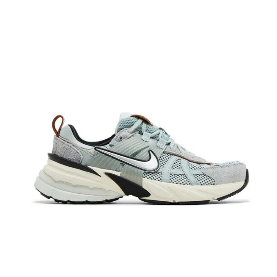 Nike Wmns V2K Run 'Light Pumice'