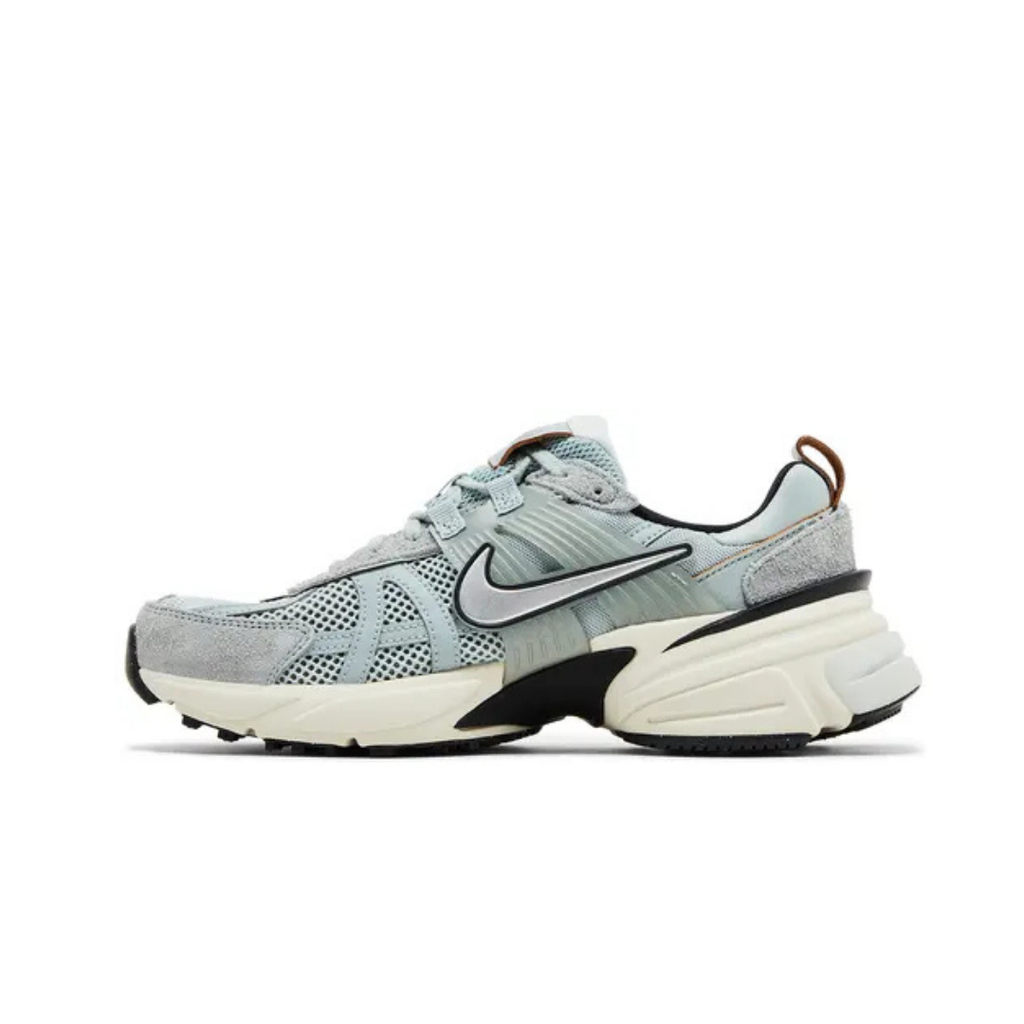 Nike Wmns V2K Run 'Light Pumice'
