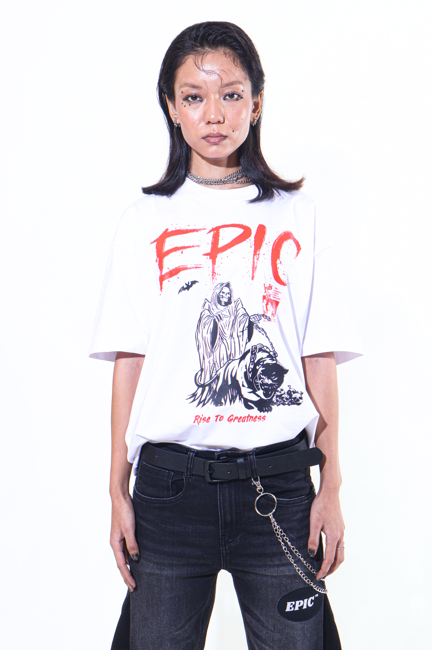 EPIC Oversize White T-shirt 'Tamer'