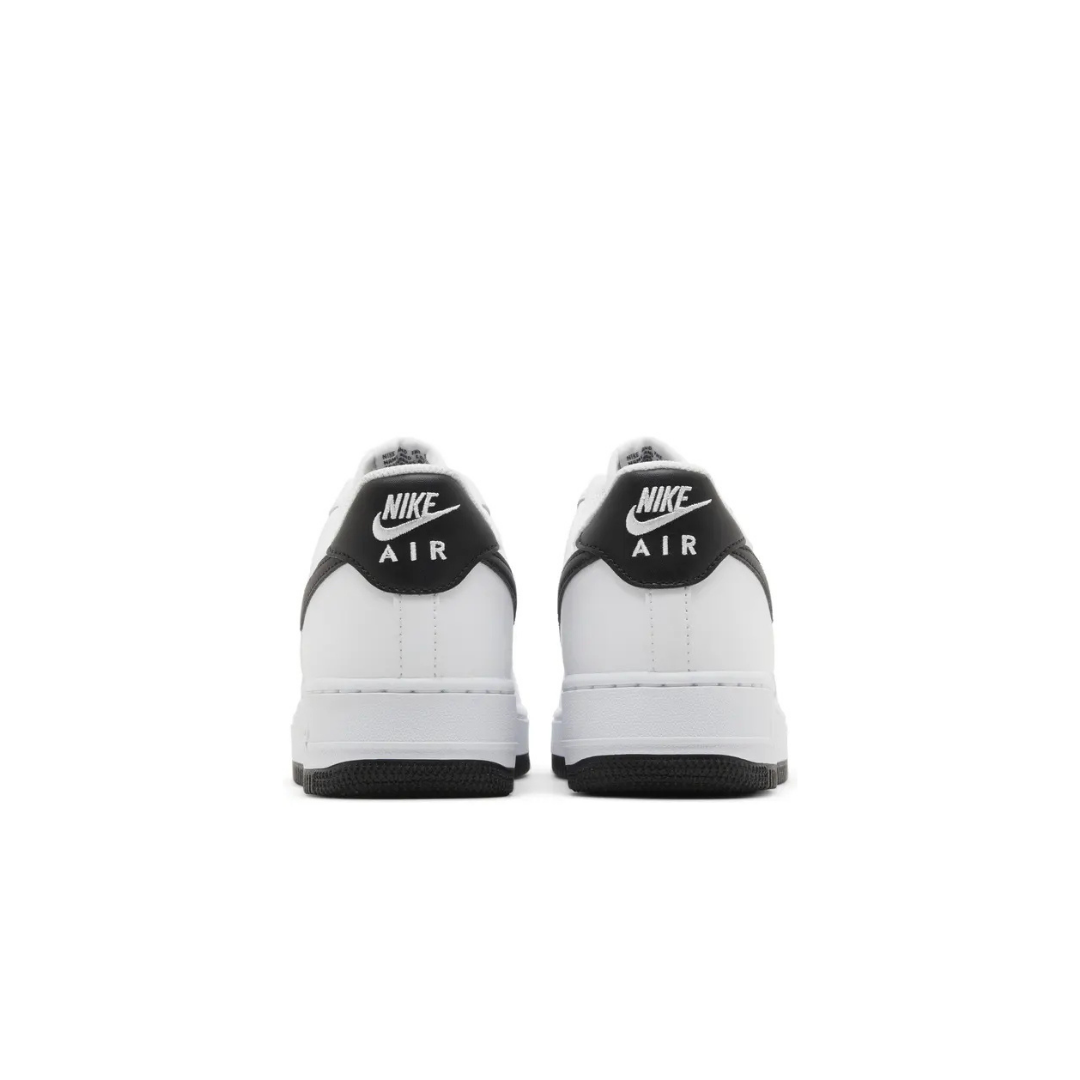Nike Air Force 1 '07 White Black Outsole