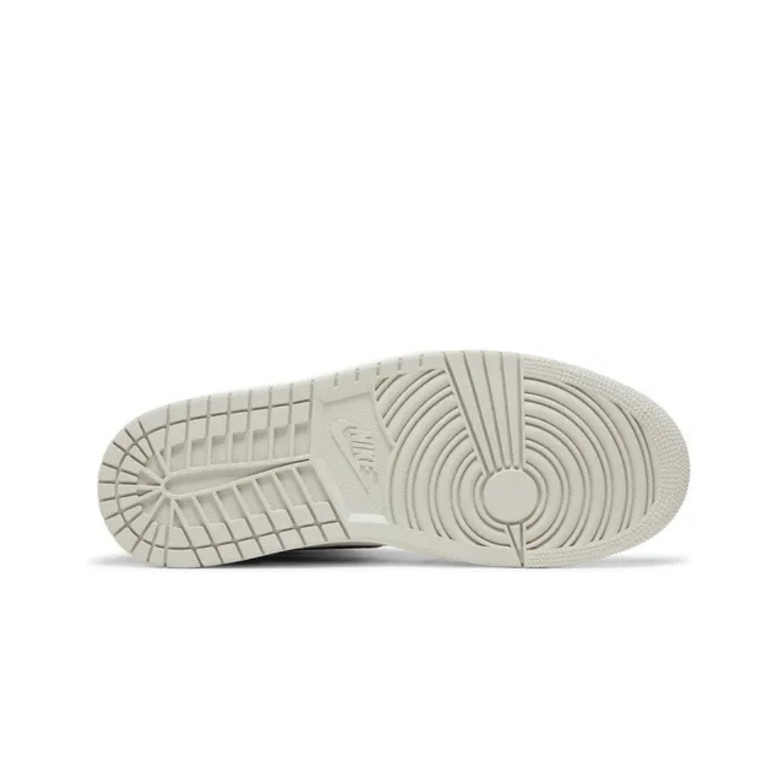 Air Jordan 1 Retro High 'White Cement'