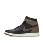 Alternate side view of Air Jordan 1 Retro High OG 'Palomino'