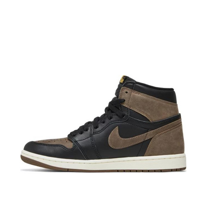 Alternate side view of Air Jordan 1 Retro High OG 'Palomino'