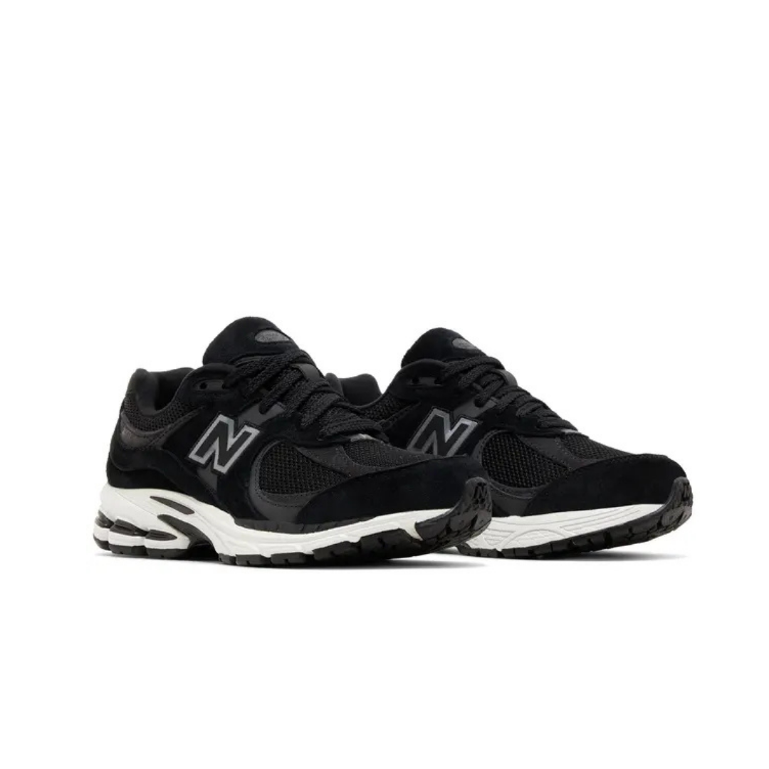 New Balance 2002R Black Gunmetal