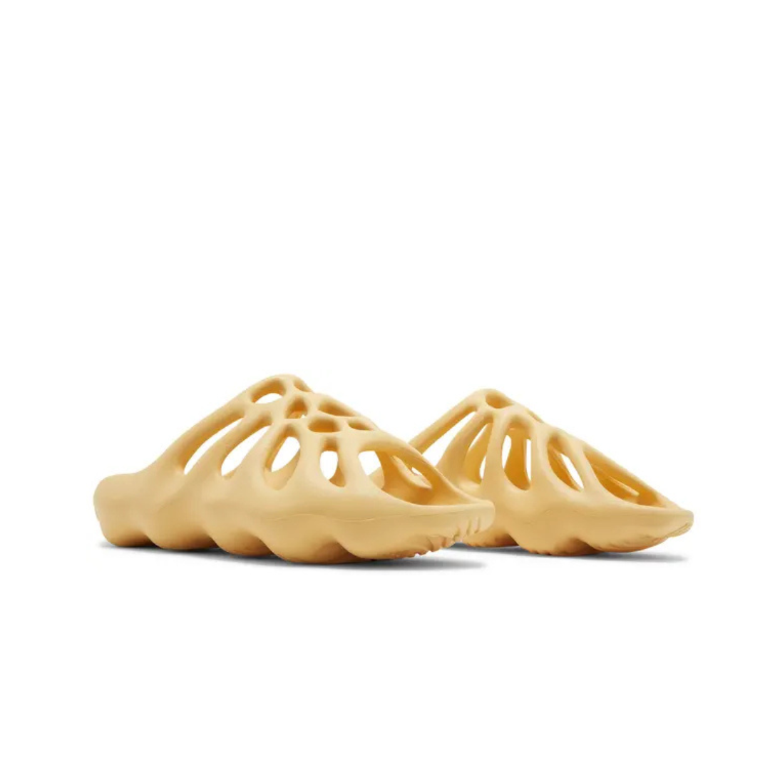 Adidas Yeezy 450 Slide Cream
