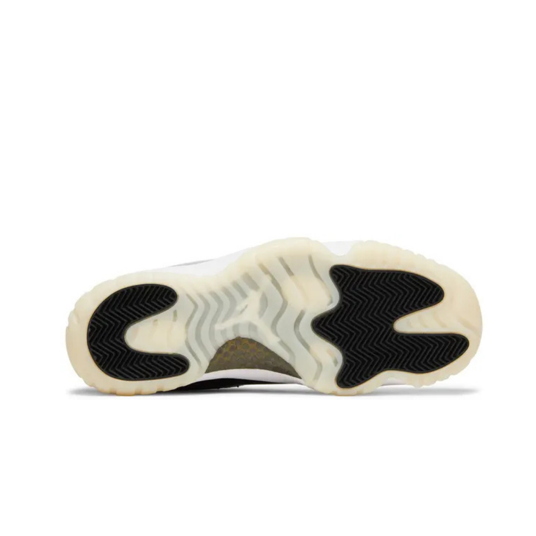Air Jordan 11 Retro Gratitude